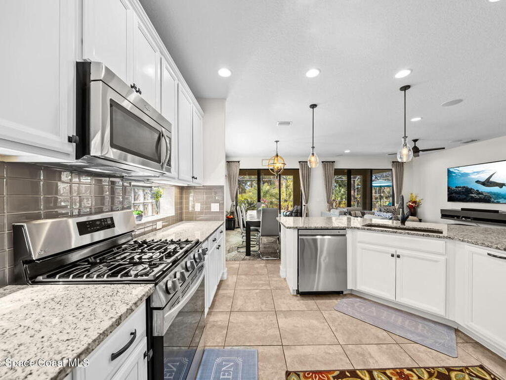 8112 Strom Park Drive, Melbourne, FL 32940