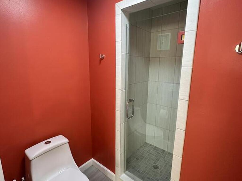 4740 Lake Waterford Way, Melbourne, FL 32901