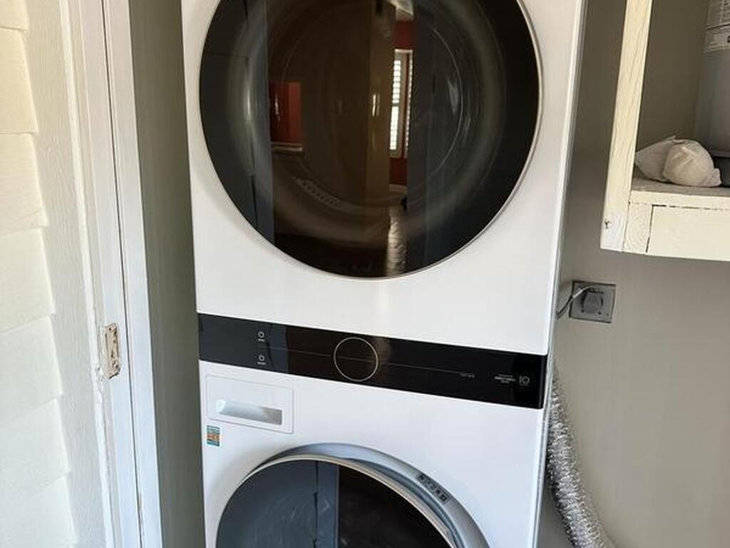 4740 Lake Waterford Way, Melbourne, FL 32901