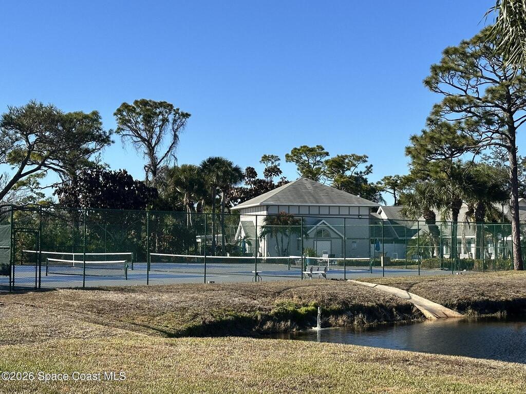 4740 Lake Waterford Way, Melbourne, FL 32901