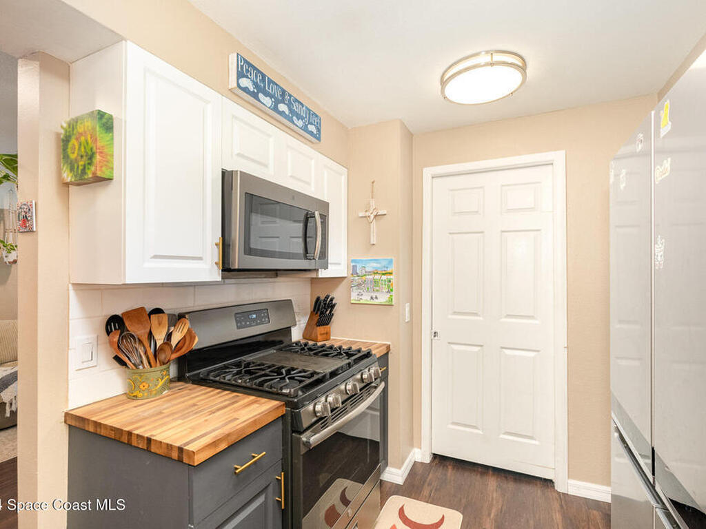 800 1st Street, Merritt Island, FL 32953