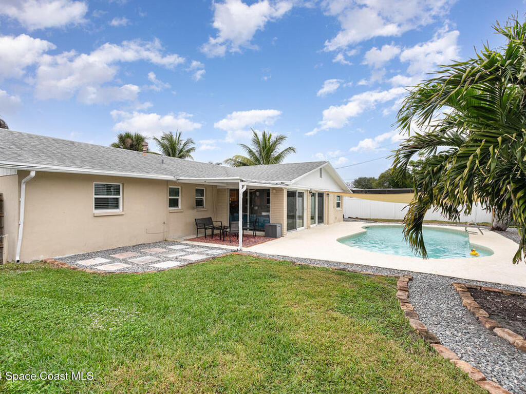 800 1st Street, Merritt Island, FL 32953