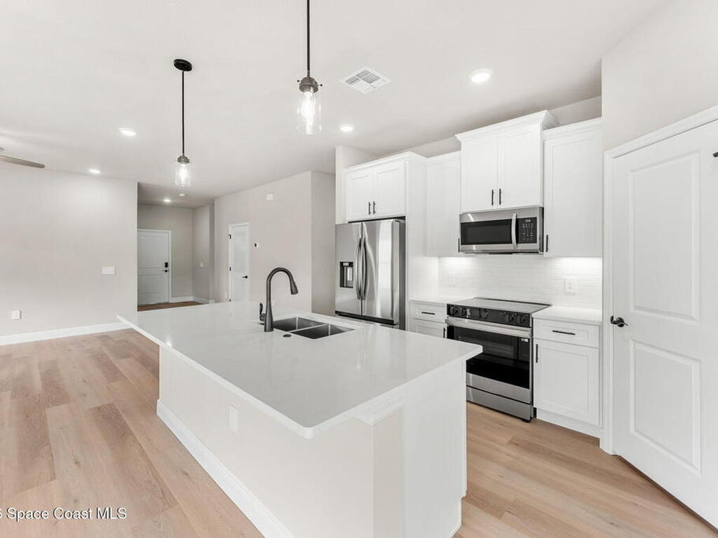 2347 Hagoplan Avenue, Palm Bay, FL 32908