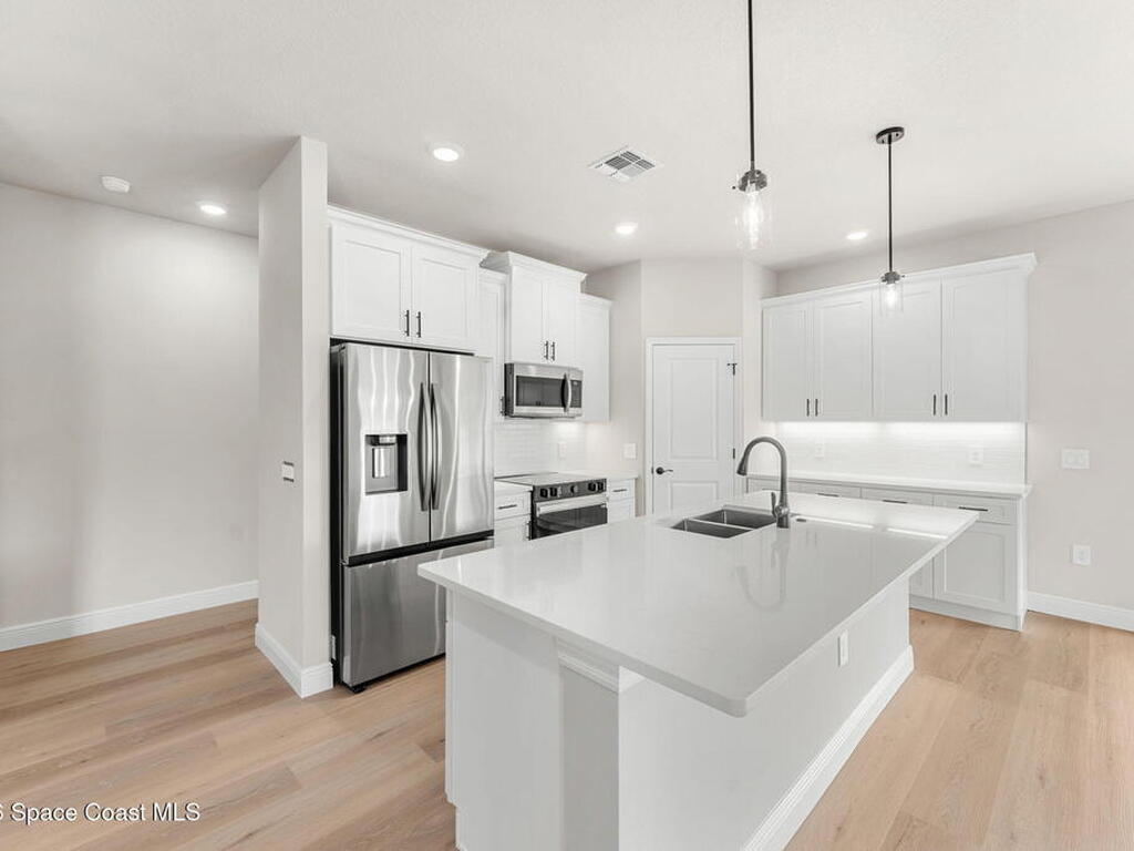 2347 Hagoplan Avenue, Palm Bay, FL 32908