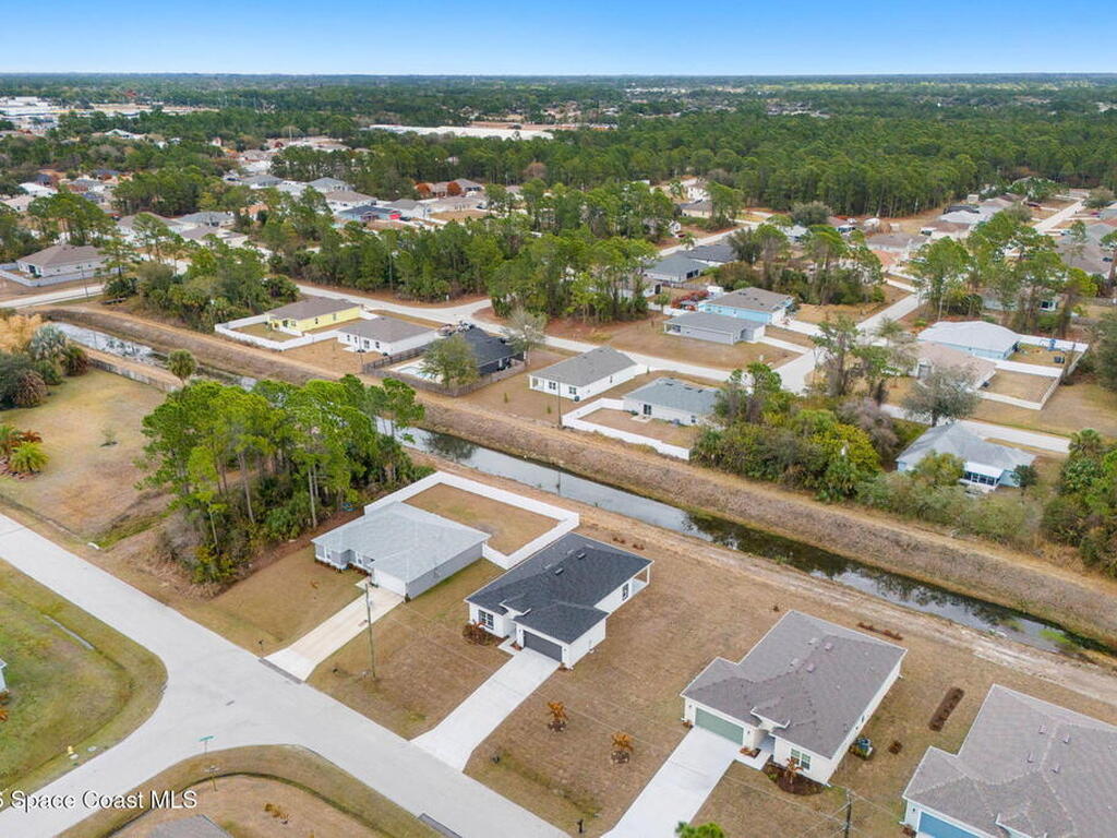 2347 Hagoplan Avenue, Palm Bay, FL 32908