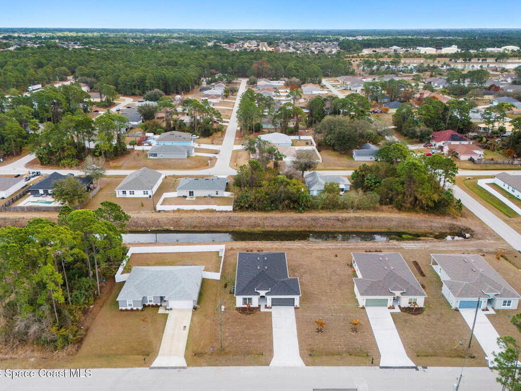 2347 Hagoplan Avenue, Palm Bay, FL 32908