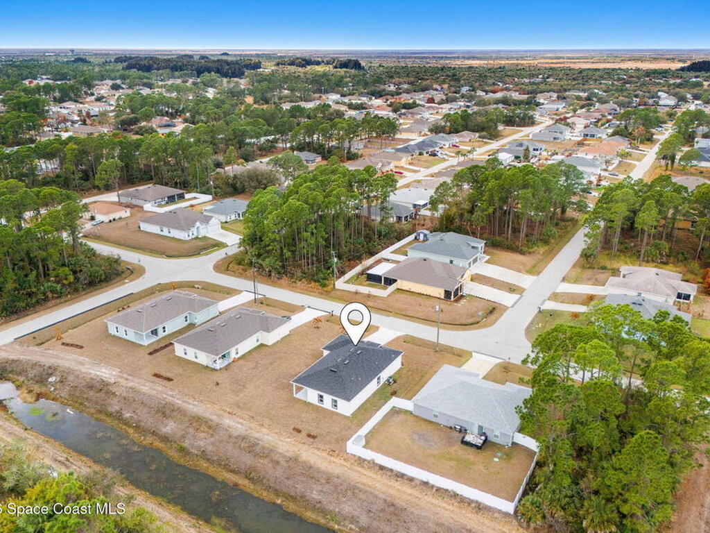 2347 Hagoplan Avenue, Palm Bay, FL 32908