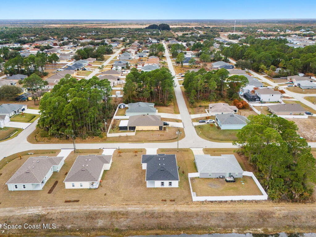 2347 Hagoplan Avenue, Palm Bay, FL 32908