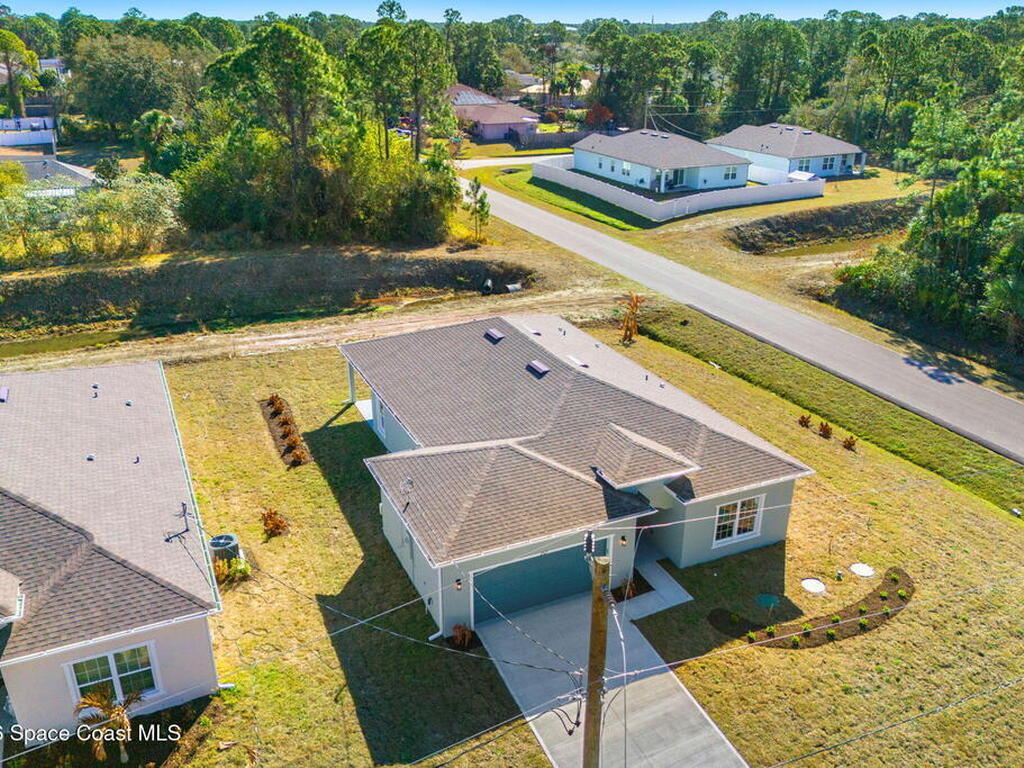 2367 Hagoplan Avenue, Palm Bay, FL 32908