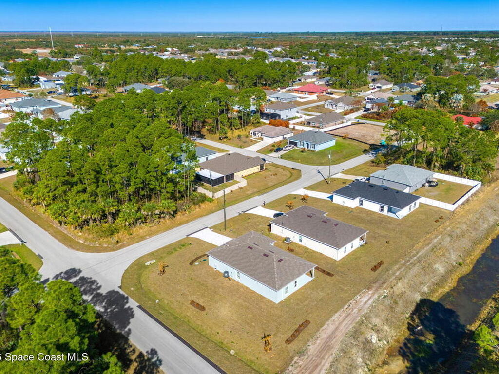 2367 Hagoplan Avenue, Palm Bay, FL 32908