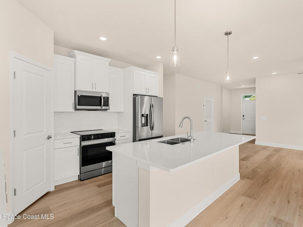 455 Mimosa Street, Palm Bay, FL 32908