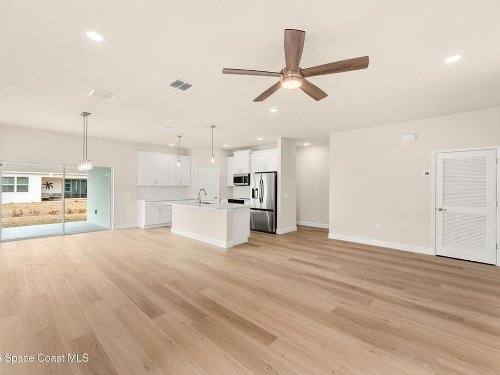 455 Mimosa Street, Palm Bay, FL 32908