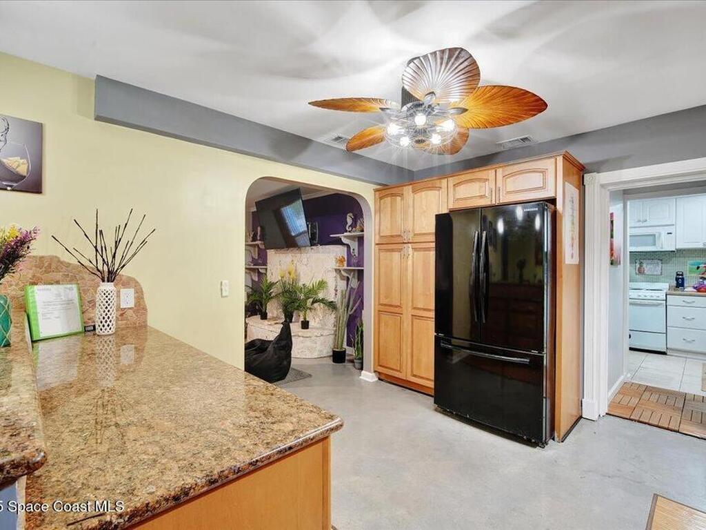 126 W Alachua Lane, Cocoa Beach, FL 32931