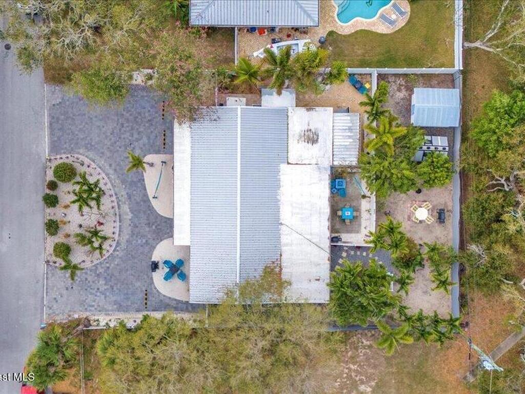 126 W Alachua Lane, Cocoa Beach, FL 32931