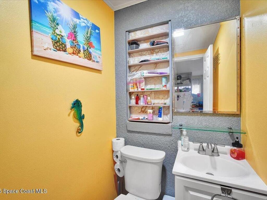 126 W Alachua Lane, Cocoa Beach, FL 32931