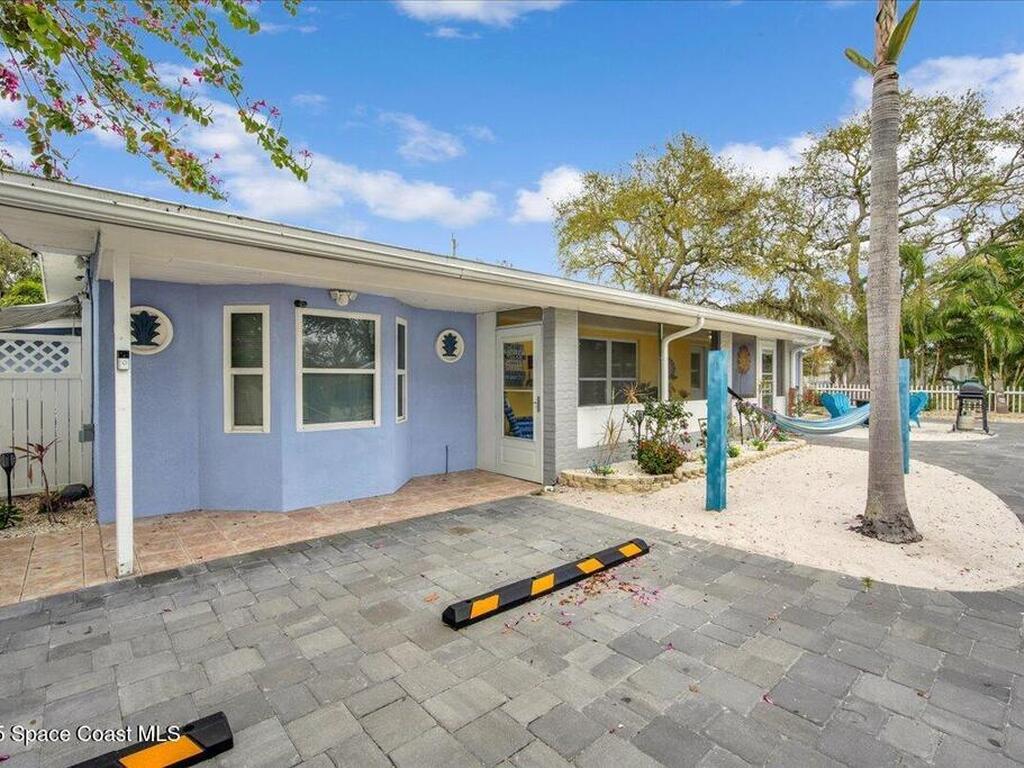 126 W Alachua Lane, Cocoa Beach, FL 32931