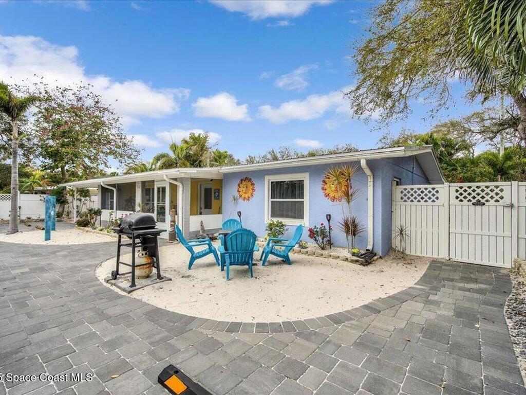 126 W Alachua Lane, Cocoa Beach, FL 32931
