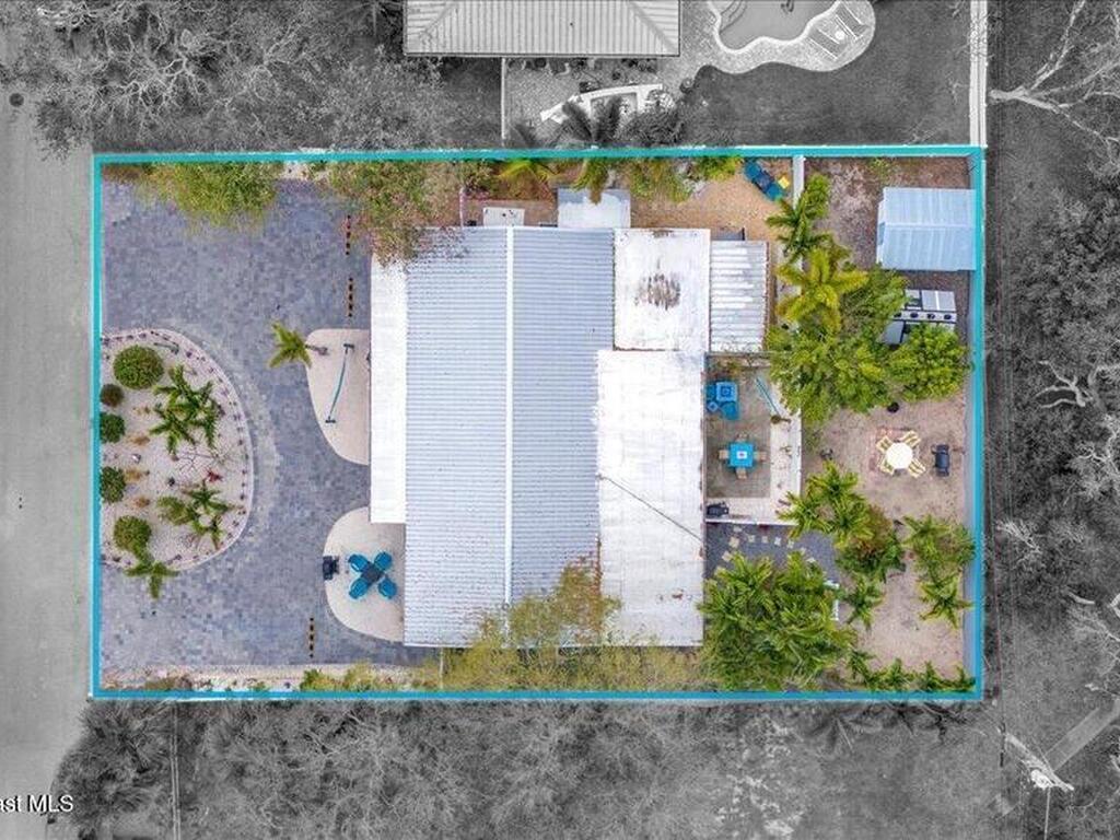 126 W Alachua Lane, Cocoa Beach, FL 32931