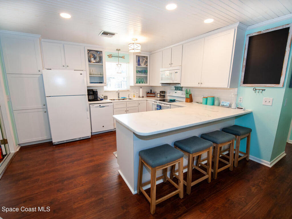 56304 Acorn Road, Astor, FL 32102