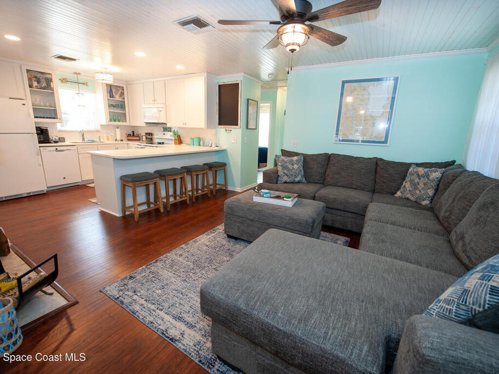 56304 Acorn Road, Astor, FL 32102