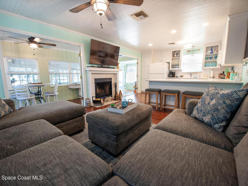 56304 Acorn Road, Astor, FL 32102