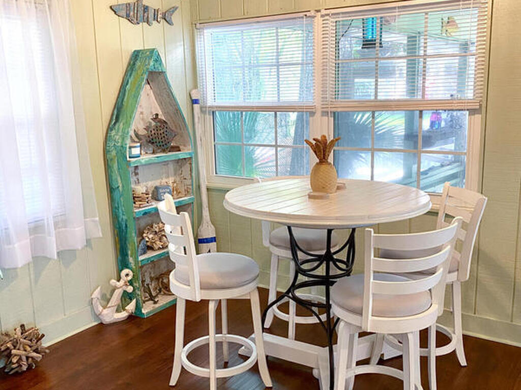 56304 Acorn Road, Astor, FL 32102