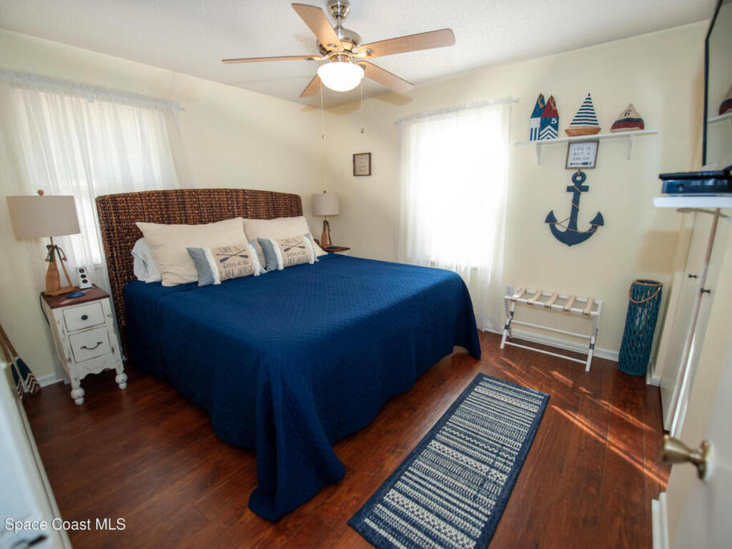 56304 Acorn Road, Astor, FL 32102