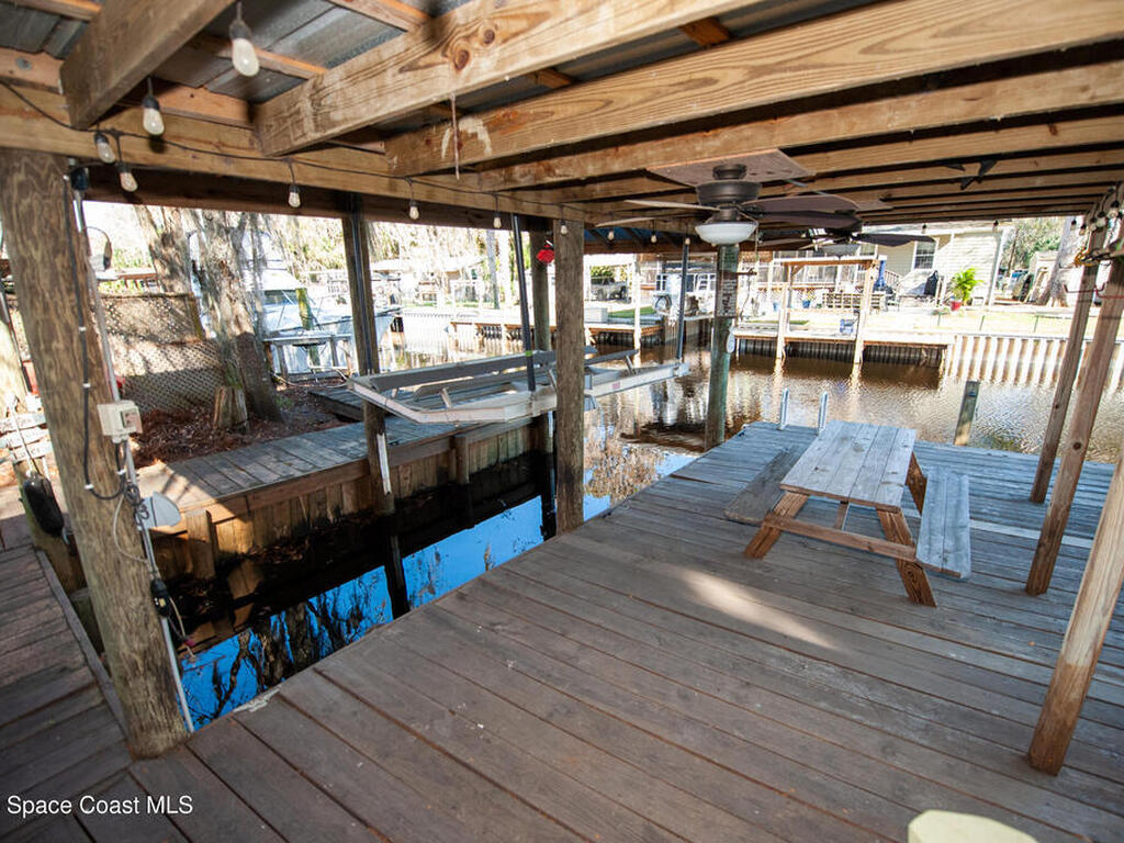 56304 Acorn Road, Astor, FL 32102