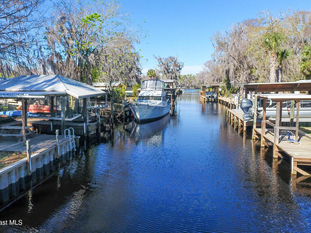 56304 Acorn Road, Astor, FL 32102