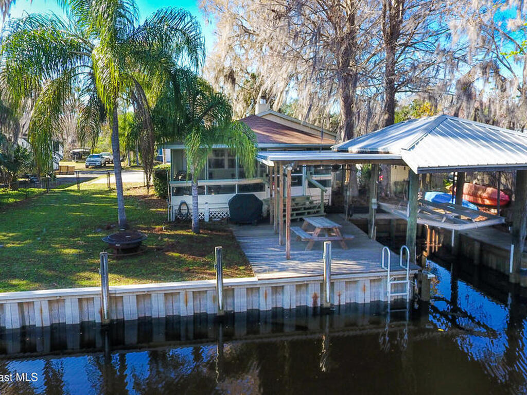 56304 Acorn Road, Astor, FL 32102