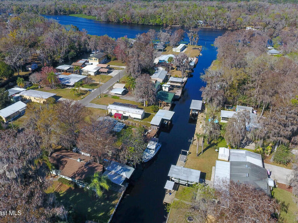 56304 Acorn Road, Astor, FL 32102