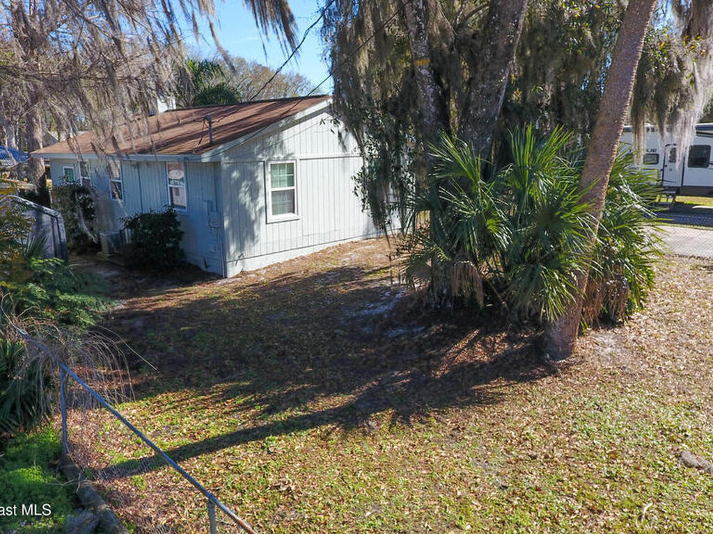 56304 Acorn Road, Astor, FL 32102