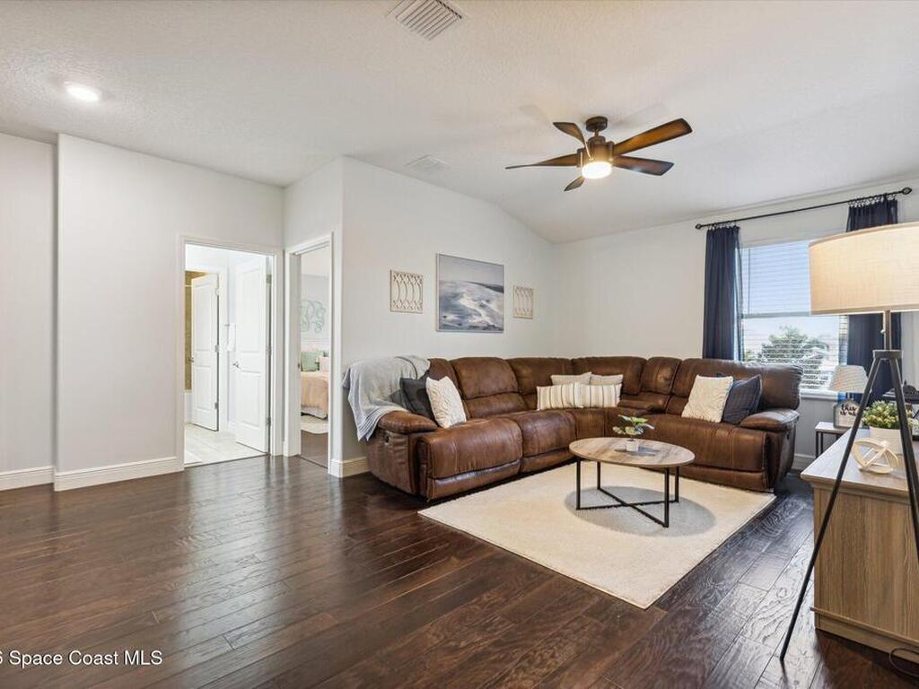 1383 Vestavia Circle, Melbourne, FL 32940