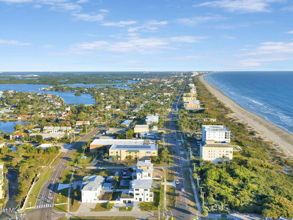 2050 S Atlantic Avenue, Cocoa Beach, FL 32931