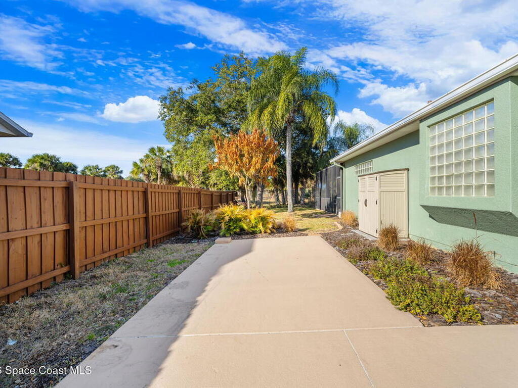 360 Treasure Lagoon Lane, Merritt Island, FL 32953