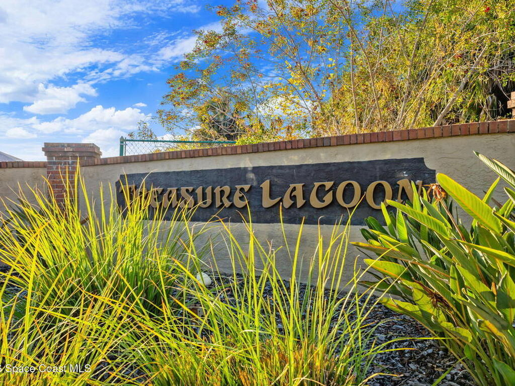 360 Treasure Lagoon Lane, Merritt Island, FL 32953