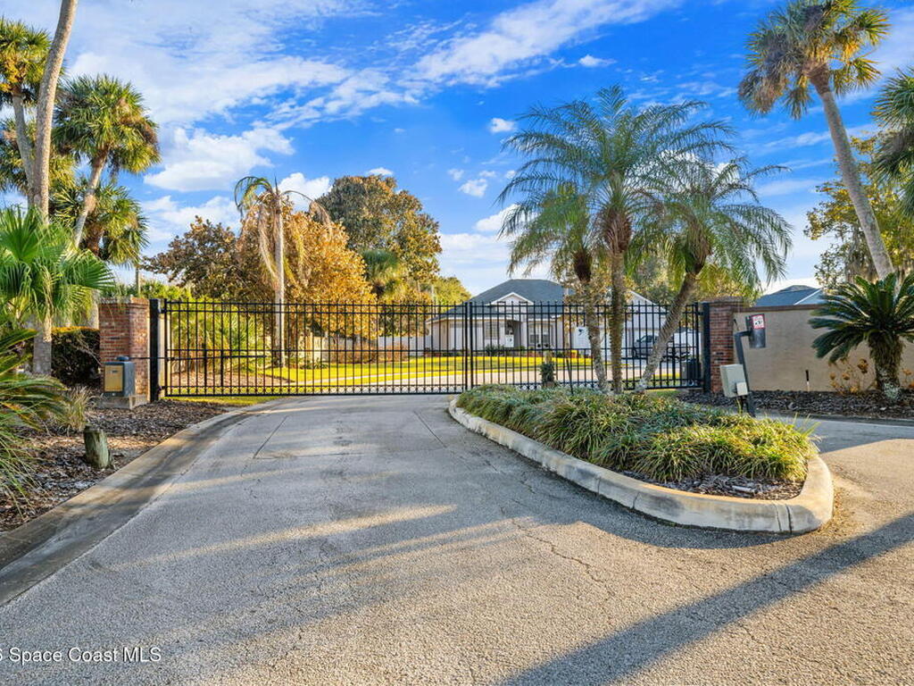 360 Treasure Lagoon Lane, Merritt Island, FL 32953