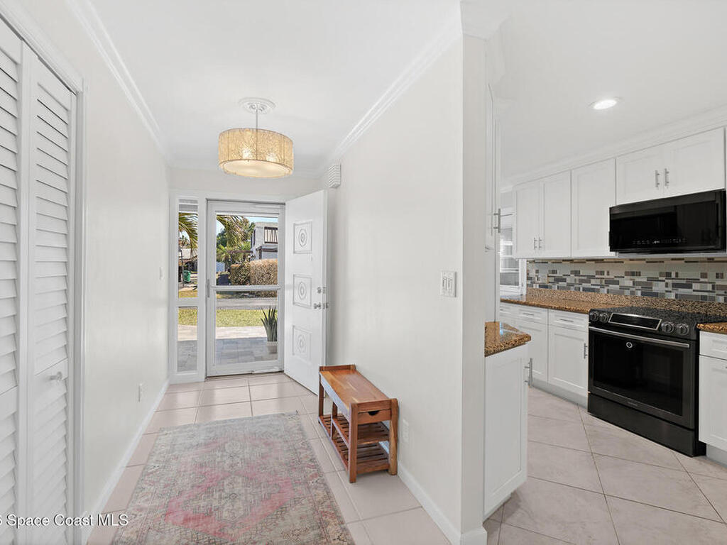 118 Skyline Circle, Satellite Beach, FL 32937