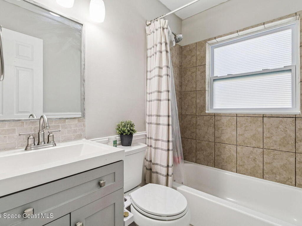 207 2nd Street, Merritt Island, FL 32953