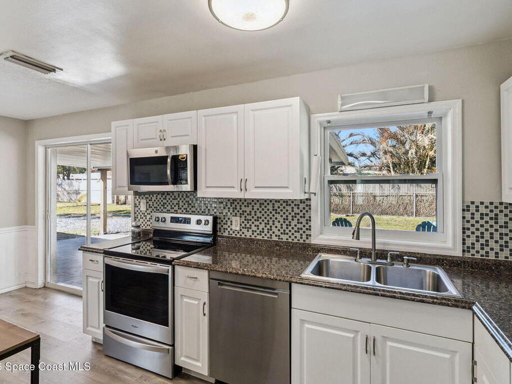 207 2nd Street, Merritt Island, FL 32953