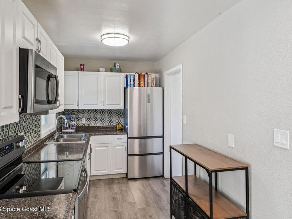 207 2nd Street, Merritt Island, FL 32953