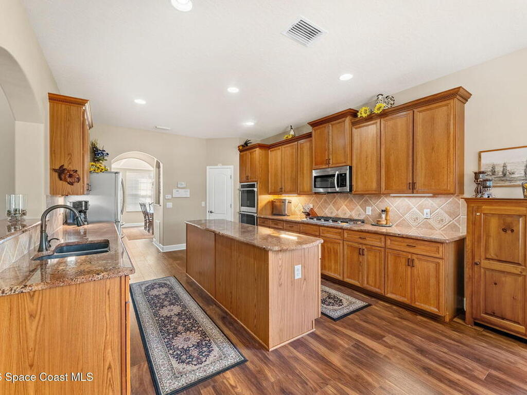 1133 Balmoral Way, Melbourne, FL 32940