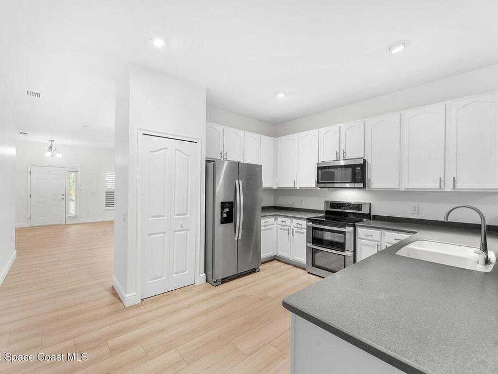 570 Martello Way, Melbourne, FL 32901