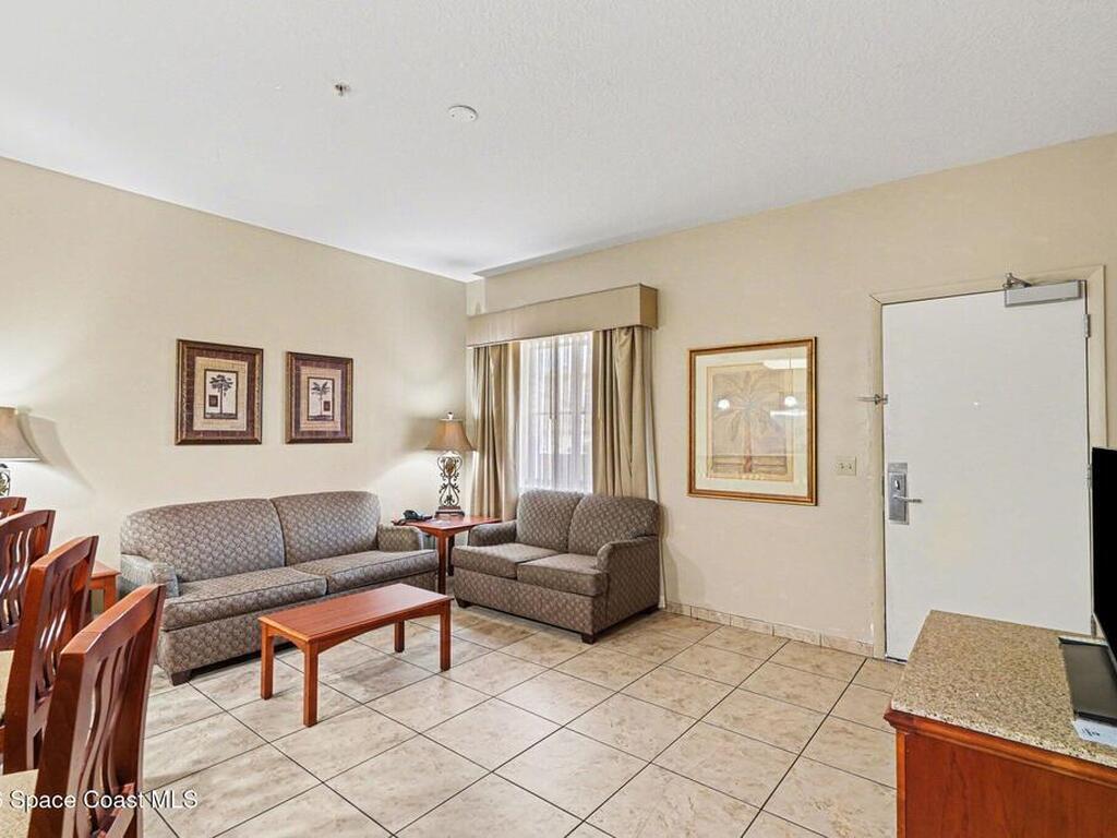 1653 N Us Highway 1, Ormond Beach, FL 32174