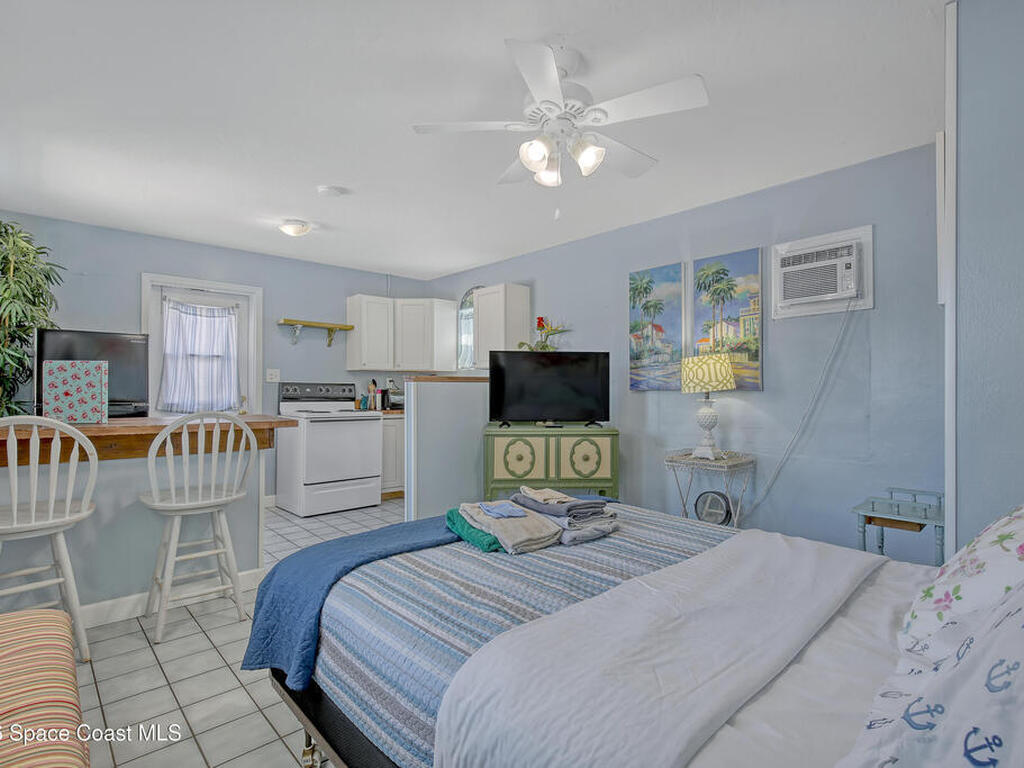 2179 Pineapple Avenue, Melbourne, FL 32935