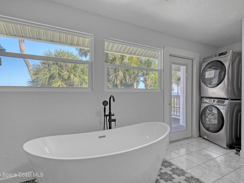 2179 Pineapple Avenue, Melbourne, FL 32935