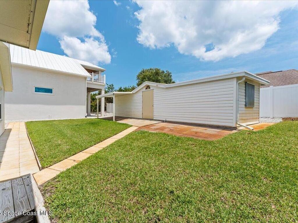 8865 Central Avenue, Micco, FL 32976