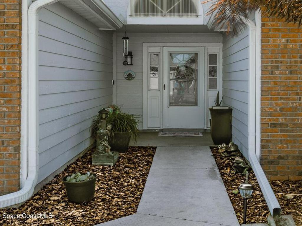 984 S Fork Circle, Melbourne, FL 32901