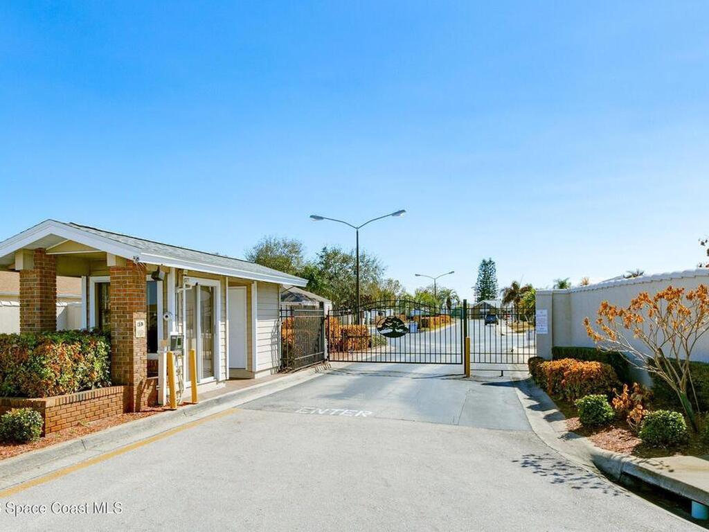 984 S Fork Circle, Melbourne, FL 32901