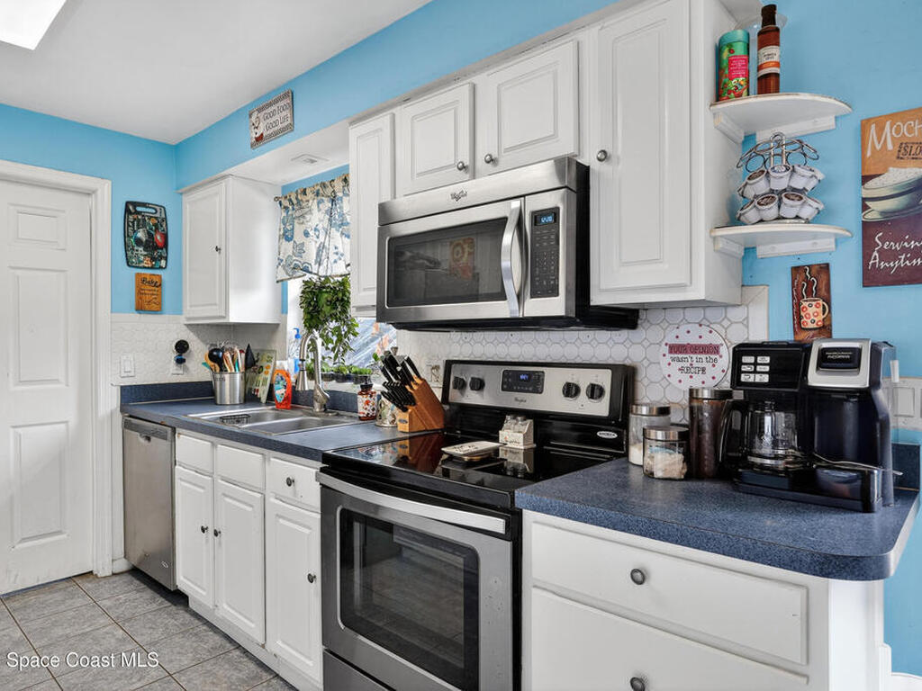 925 Lois Lane, Titusville, FL 32780